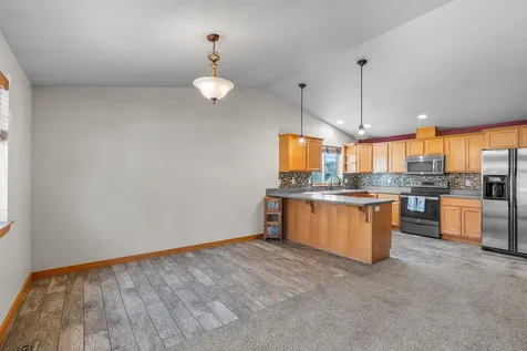 2215 SW Stonehedge Court Redmond OR 97756