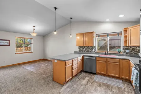 2215 SW Stonehedge Court Redmond OR 97756