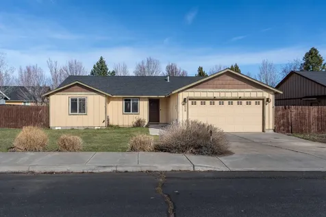 2215 SW Stonehedge Court Redmond OR 97756
