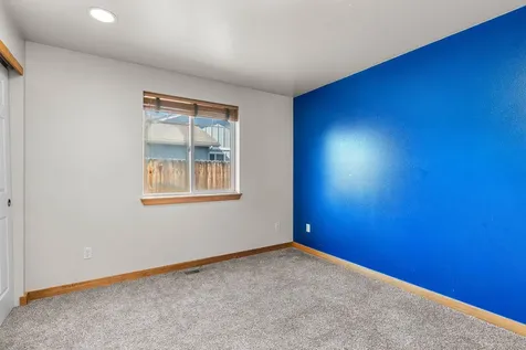 2215 SW Stonehedge Court Redmond OR 97756