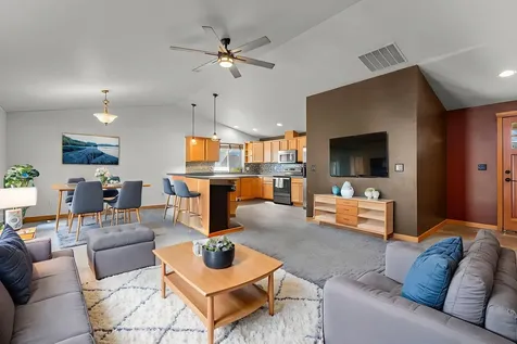 2215 SW Stonehedge Court Redmond OR 97756