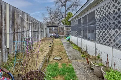 903 W 11th Street Medford OR 97501