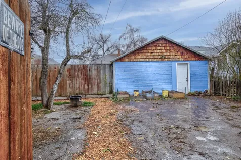 903 W 11th Street Medford OR 97501