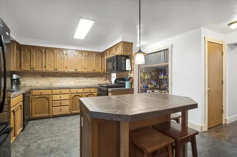 61585 East Lake Drive Bend OR 97702