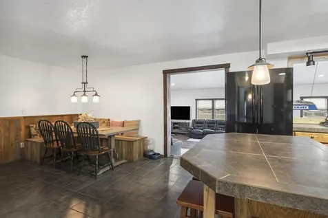 61585 East Lake Drive Bend OR 97702