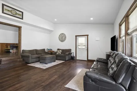 61585 East Lake Drive Bend OR 97702