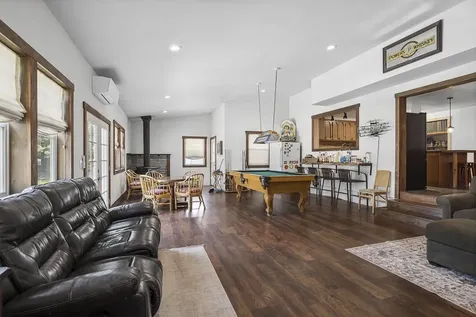 61585 East Lake Drive Bend OR 97702