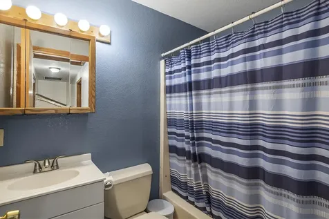 61585 East Lake Drive Bend OR 97702