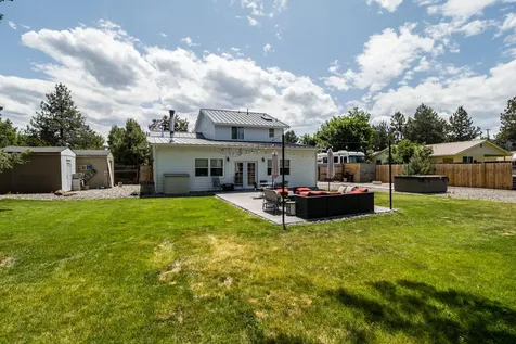 61585 East Lake Drive Bend OR 97702