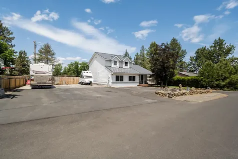 61585 East Lake Drive Bend OR 97702