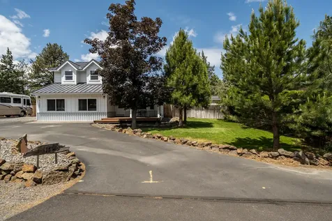 61585 East Lake Drive Bend OR 97702
