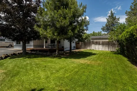 61585 East Lake Drive Bend OR 97702