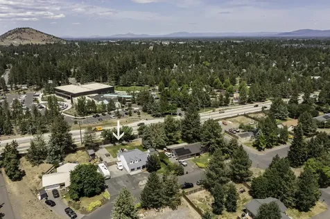 61585 East Lake Drive Bend OR 97702