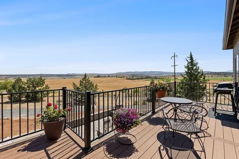 2213 NE Bunchgrass Court Madras OR 97741
