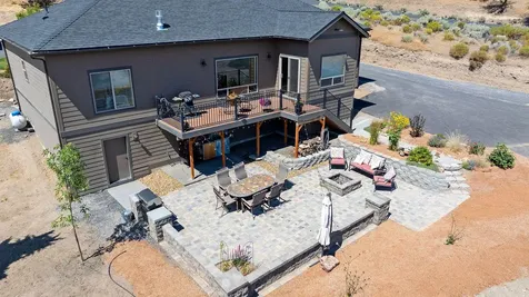 2213 NE Bunchgrass Court Madras OR 97741