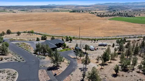 2213 NE Bunchgrass Court Madras OR 97741