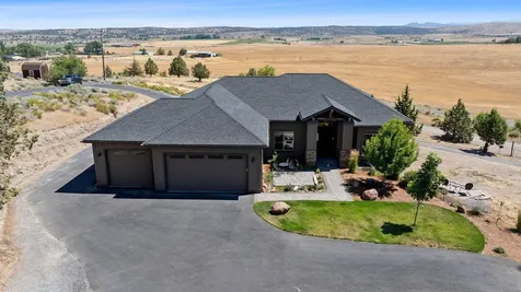 2213 NE Bunchgrass Court Madras OR 97741