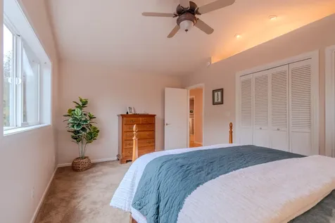 1911 Tamarack Place Ashland OR 97520