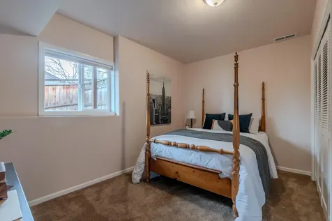 1911 Tamarack Place Ashland OR 97520