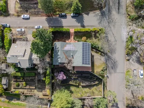 1911 Tamarack Place Ashland OR 97520