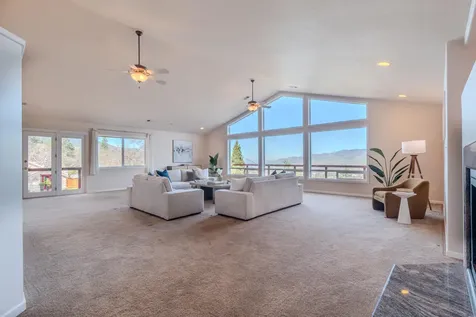 1911 Tamarack Place Ashland OR 97520