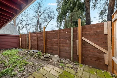 122 Willamette Avenue Medford OR 97504