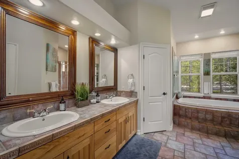 57731 Wallowa Loop Sunriver OR 97707