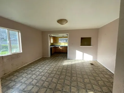 1805 NW Candler Avenue Grants Pass OR 97526