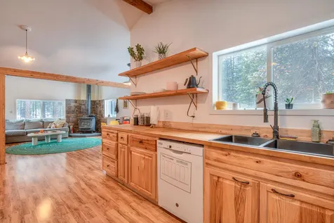 52351 Dustan Road La Pine OR 97739