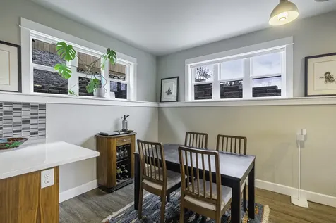946 Stoneridge Avenue Ashland OR 97520