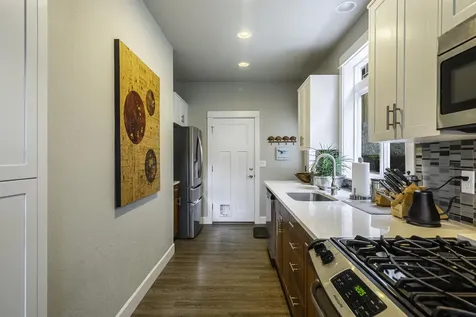 946 Stoneridge Avenue Ashland OR 97520