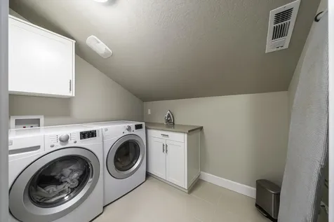 946 Stoneridge Avenue Ashland OR 97520