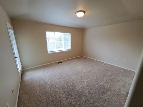 2465 NE 7th Lane Redmond OR 97756