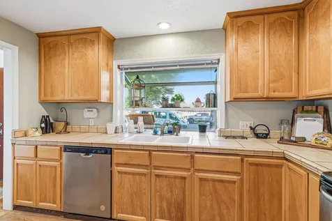 857 Morrison Avenue Medford OR 97504