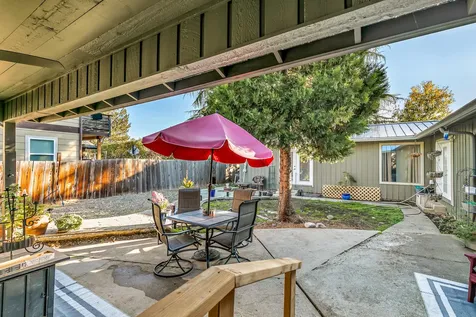 857 Morrison Avenue Medford OR 97504