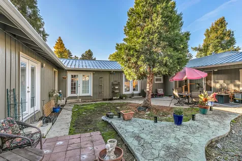 857 Morrison Avenue Medford OR 97504