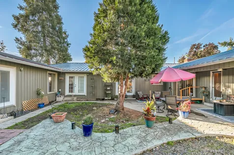 857 Morrison Avenue Medford OR 97504