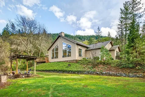 565 Greens Creek Road Grants Pass OR 97527