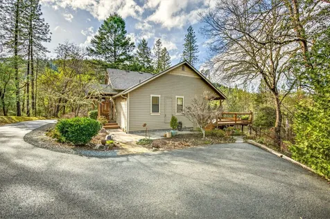 565 Greens Creek Road Grants Pass OR 97527