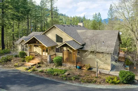 565 Greens Creek Road Grants Pass OR 97527