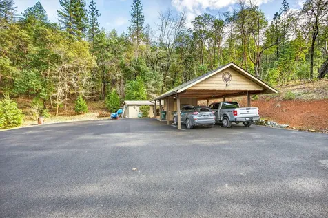 565 Greens Creek Road Grants Pass OR 97527
