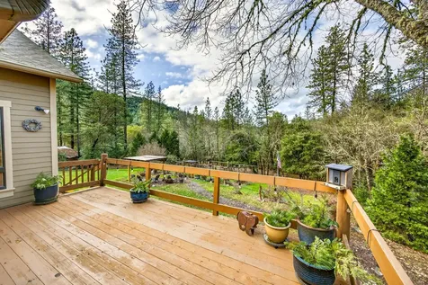 565 Greens Creek Road Grants Pass OR 97527