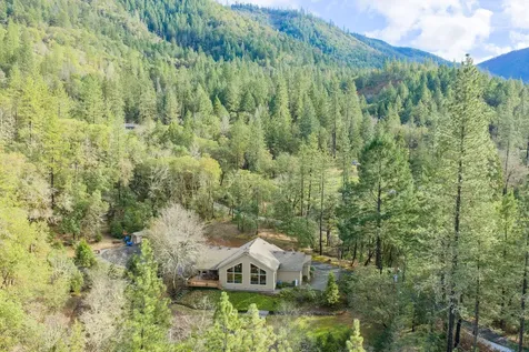 565 Greens Creek Road Grants Pass OR 97527