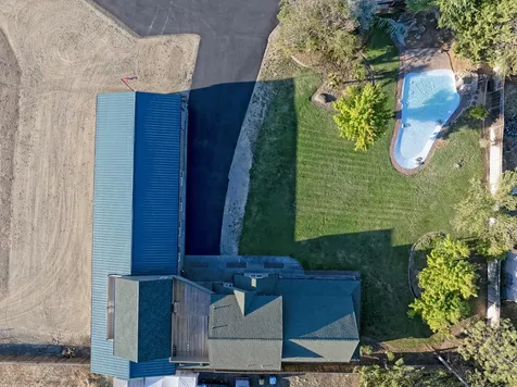 536 Rogue Air Drive Shady Cove OR 97539