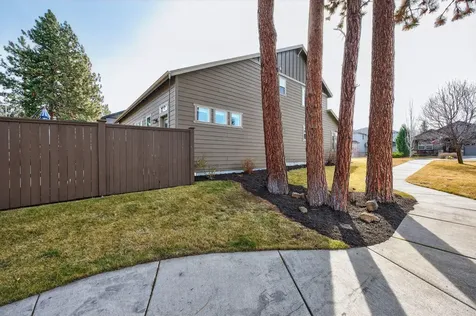 19744 SW Aspen Ridge Drive Bend OR 97702