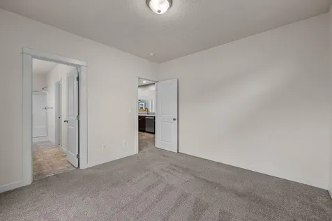 1631 NW Underpass Place Redmond OR 97756