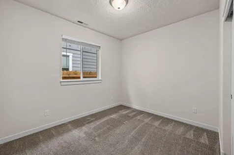 1631 NW Underpass Place Redmond OR 97756