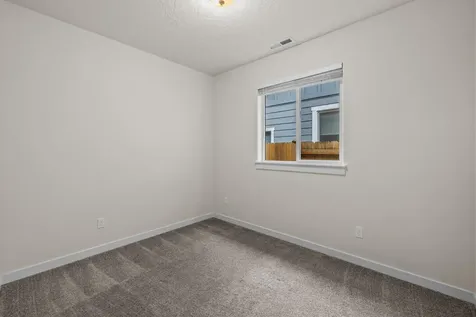 1631 NW Underpass Place Redmond OR 97756
