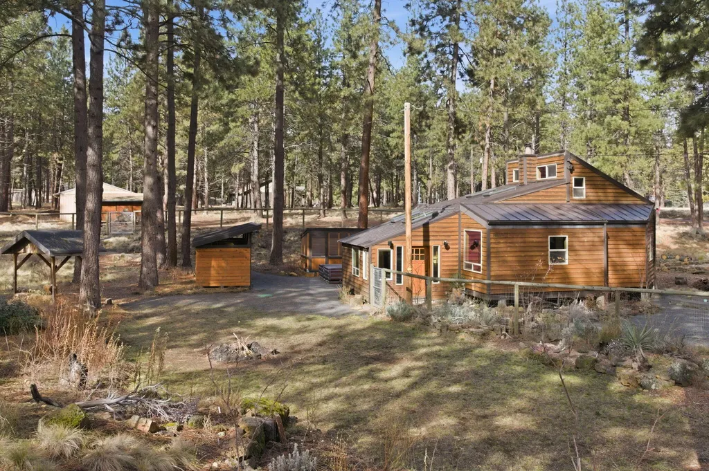 18879 River Woods Drive Bend OR 97702