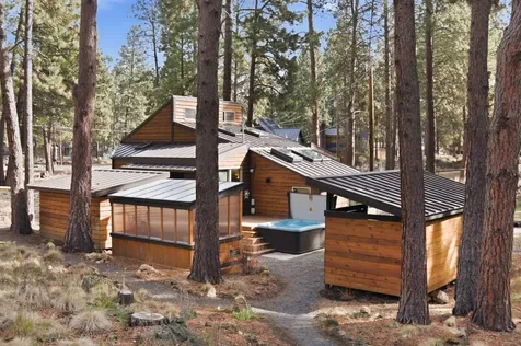 18879 River Woods Drive Bend OR 97702